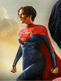 Mỹ nhân đóng Supergirl gây sốt trong ‘The Flash’ là ai?