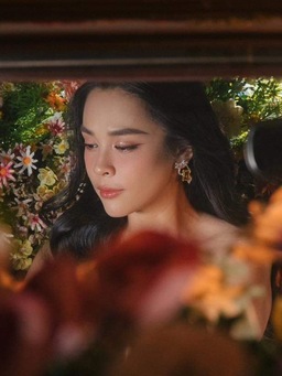 'O Sen' Ngọc Mai tái xuất trong MV của Vicky Nhung