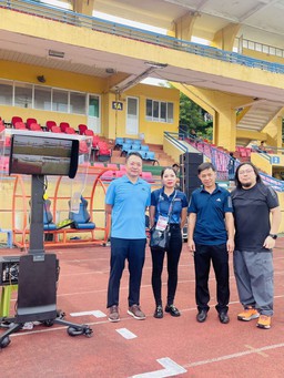 VAR của V-League bất ngờ được Liên đoàn Bóng đá Hồng Kông học tập kinh nghiệm