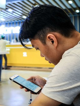 Người trẻ ngày càng lệ thuộc vào smartphone?: Những cái kết bất ngờ…