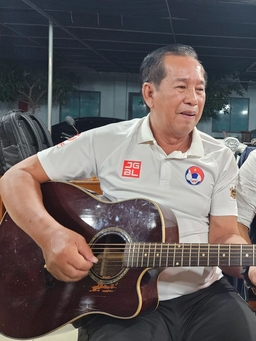 Giám sát Phạm Chu Thiện: 'Người lái đò' 22 năm không mỏi ươm mầm trọng tài