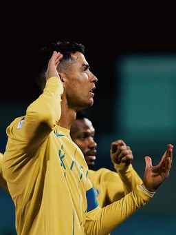 Ronaldo gây sốt với pha ăn mừng mới khi giúp Al Nassr thắng ở AFC Champions League