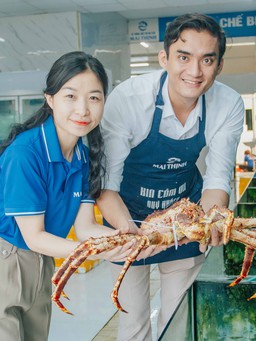 Chàng trai tuổi rồng trở thành ông chủ siêu thị hải sản đầu tiên ở Quảng Bình