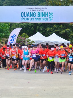 Gần 2.200 vận động viên tham gia giải chạy marathon khám phá Quảng Bình