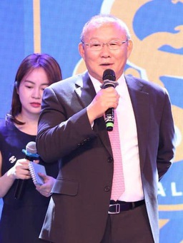 Không có tên HLV Park Hang-seo trong danh sách ứng viên thay ông Troussier
