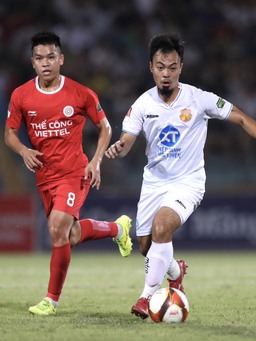 Thể Công Viettel ngược dòng quật ngã Nam Định, cuộc đua vô địch V-League lại nóng