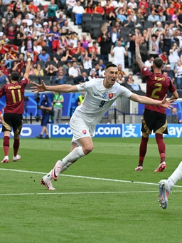 Cú sốc đầu tiên ở EURO 2024: Slovakia quả cảm hạ gục Bỉ