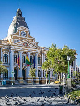 Ghé thăm những địa điểm tham quan nổi tiếng tại thủ đô La Paz, Bolivia