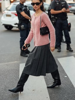 Diện mạo mới của chân váy xếp ly