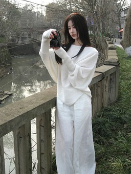 Ấm áp và nữ tính trong mùa thu cùng áo len mỏng, áo dệt kim