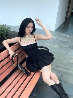 Từ cổ điển đến hiện đại, váy bí khiến giới trẻ mê mẩn