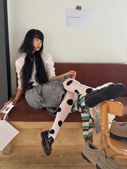 Cảm hứng thời trang mới gọi tên quần tất cá tính