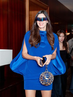 Loạt fashion show đình đám 'thắp sáng' sàn diễn Việt dịp cuối năm