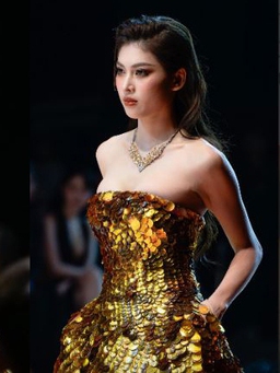 Thời trang ánh kim, xuyên thấu hứa hẹn bùng nổ tháng 4