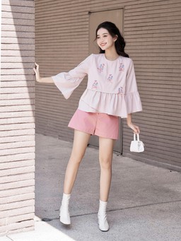 Tôn dáng với áo babydoll cho nàng có vóc người nhỏ nhắn