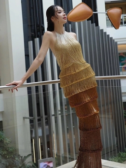 Hoa hậu Huỳnh Thị Thanh Thủy 'gây bão' với layout ngọt lịm công du xuyên lục địa