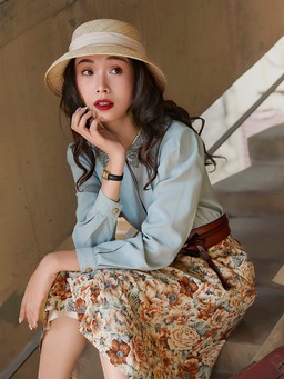 Chân váy hoa cổ điển trở lại, đẹp từ công sở đến đường phố