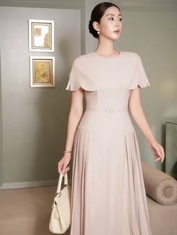 Đẹp cả tuần với ba gam màu trắng, đen, beige