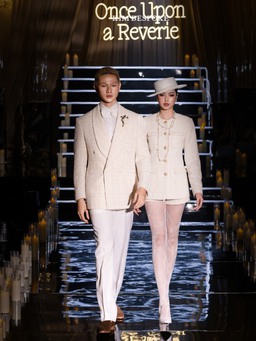 Khi thời trang viết nên chuyện tình cổ tích của tình yêu lứa đôi