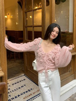 Phong cách soft girl mang nét trong trẻo hiện đại