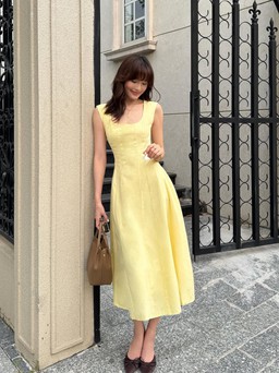 Mùa hè trong trẻo, nhẹ nhàng trên trang phục vải linen