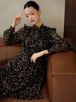 Váy hoa nhí dịu dàng, lãng mạn không thể thiếu mùa này