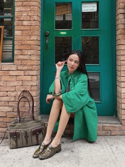 Diện giày loafer đi học, đi làm hay dạo phố đều chuẩn phong cách