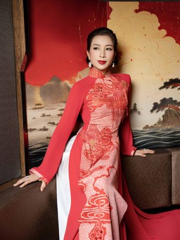 Hoa khôi Thể thao 1995 Thu Hương khoe nhan sắc không tuổi