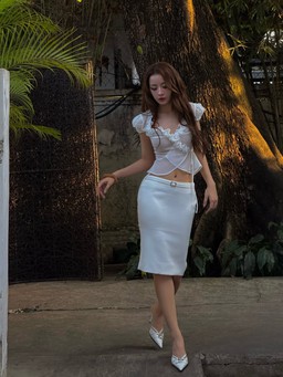 Monochrome trắng: Công thức mặc đẹp không bao giờ lỗi mốt