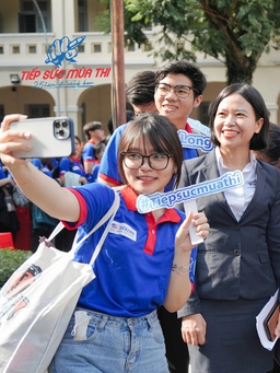 'Thi cử là trải nghiệm hạnh phúc' trong kỷ nguyên AI