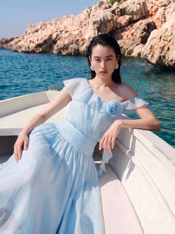 Xu hướng bèo nhún và màu pastel 'rất điện ảnh' lên ngôi mùa du lịch hè