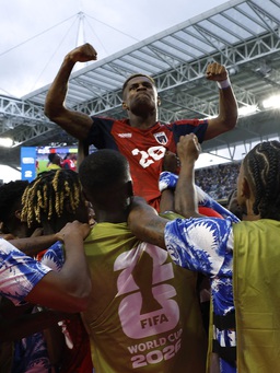 Sốc: 'Cá mập xanh' Cabo Verde sáng cửa hơn Uruguay: Vozinha gặp Messi ở vòng 32 đội?!
