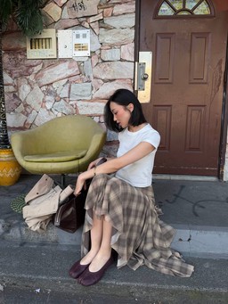 Xuống phố thoáng mát cùng áo baby tee