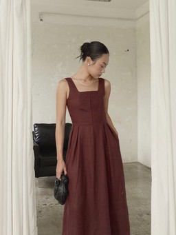Năng động xuống phố với đầm không tay đẹp dịu dàng