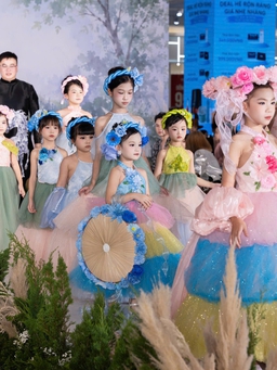 Thế hệ mẫu nhí khoe vẻ tự tin, cá tính trong Shining Moments 2026