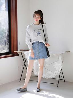 Nhìn lại sức hút bất tận từ những chiếc váy jeans quen thuộc