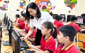 Giảm bi&ecirc;n chế gi&aacute;o vi&ecirc;n v&igrave; c&oacute; AI hỗ trợ: Cần căn cứ thực tiễn - Ảnh 2.