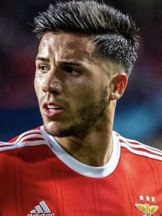 Chelsea hoàn tất mua ngôi sao Enzo Fernandez, Hakim Ziyech sang PSG