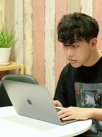 Làm ‘hacker mũ trắng’ kiếm thu nhập hàng chục triệu đồng/tháng