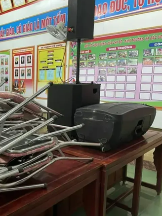 Quảng Trị: Nhiều trường học ở 'rốn lũ' Hải Lăng cho học sinh nghỉ học