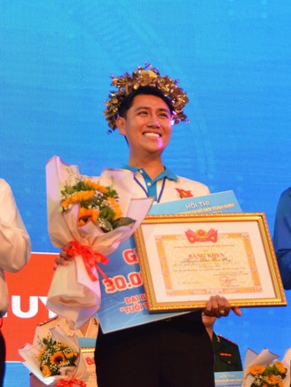 Nguyễn Khắc Quốc Huy đoạt giải nhất Hội thi Bí thư Đoàn cơ sở giỏi toàn quốc