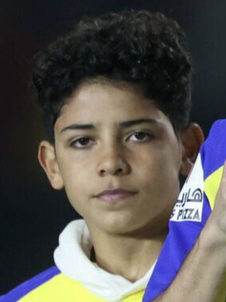 Con trai Cristiano Ronaldo có thể đạt được ước mơ thi đấu cùng cha