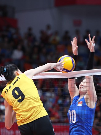 Bóng chuyền nữ ASIAD 19: Thắng Việt Nam 3-1, Nhật Bản giành quyền vào chung kết