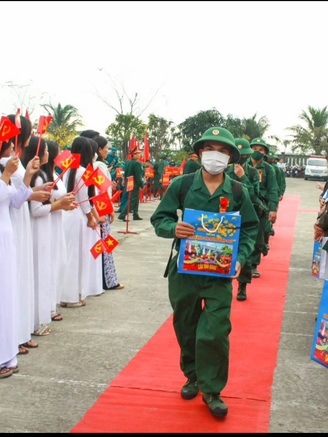 3 thanh niên ở Quảng Ngãi viết đơn tình nguyện tham gia nghĩa vụ quân sự