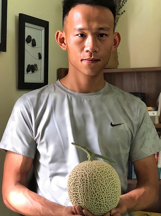 Chàng trai thu hiệu quả kinh tế cao từ vườn dưa lưới công nghệ Israel