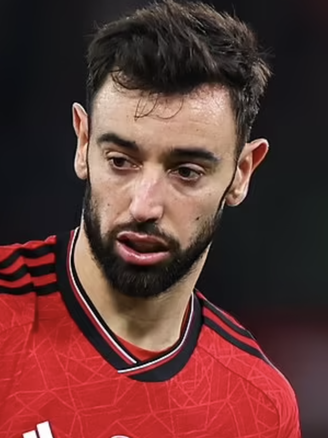 Bruno Fernandes lên tiếng trước tin đồn chia tay M.U, De Gea từ chối mức lương ‘khủng’