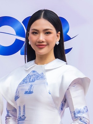 Bùi Quỳnh Hoa lộ diện sau khi 'trắng tay' tại Hoa hậu Hoàn vũ 2023