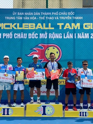 Giải pickleball Tam Giang: Bất ngờ với sự hoành tráng của môn mới tại Việt Nam