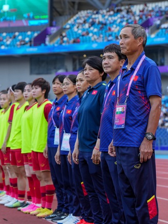 HLV Mai Đức Chung rời ghế, đội tuyển nữ Việt Nam có thể không cần HLV trưởng năm 2024