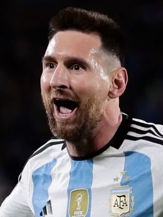 Áo đấu vô địch World Cup của Messi bán đấu giá được bao nhiêu tiền?